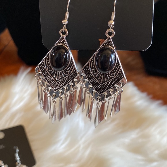 Everything must go sale - Picture 10 of 12